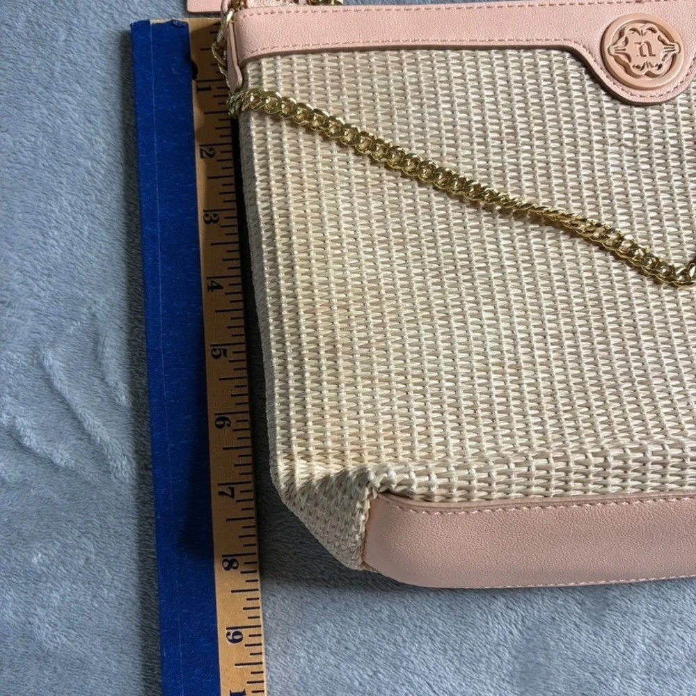 Nanette Lepore Woven Straw Vegan Leather Gold Chain Shoulder‎ Bag Classic Peach